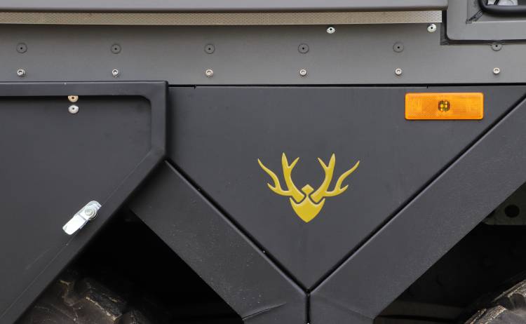 Crawler Mobile Command Center Mercedes Benz Actross 3332